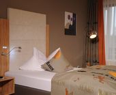 Einzelzimmer "Bugatti King Size"